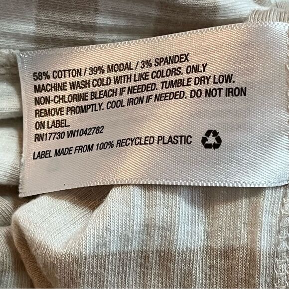 A New Day Striped Short Sleeved T-Short Tan White Size Large - Picture 5 of 5